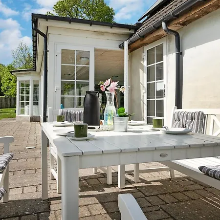Сasa de vacaciones Gunhilda - 200m From The Sea By Interhome